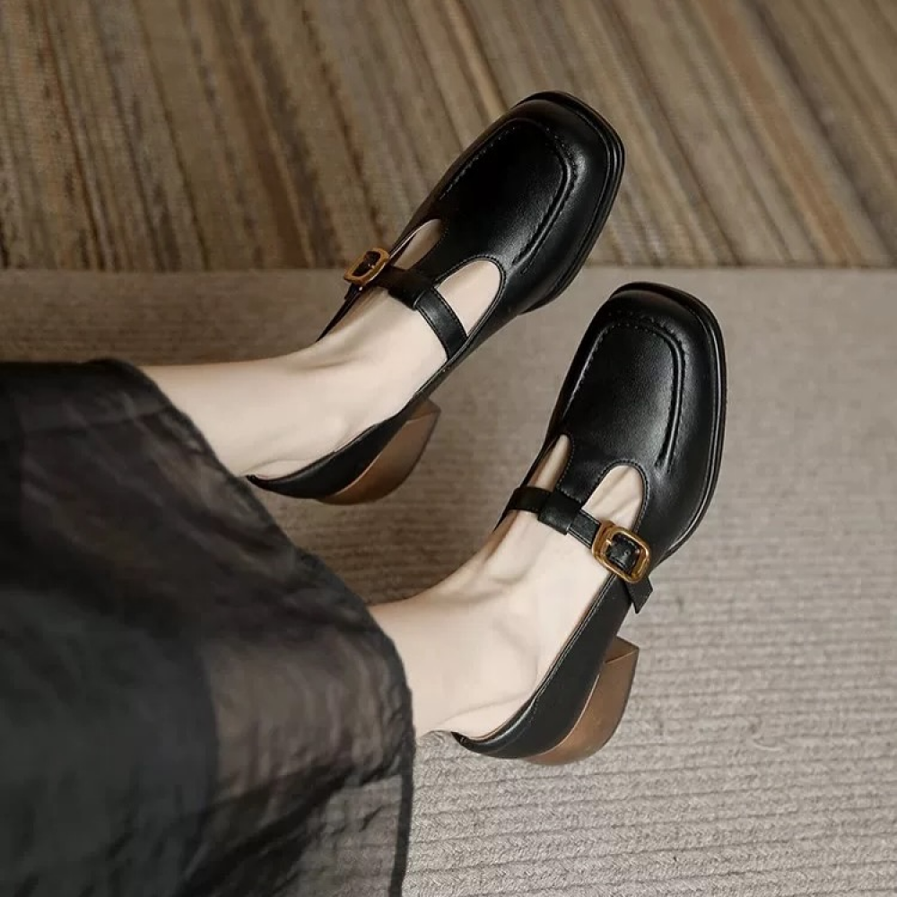 Chunky Heeled Square-toed Leather Shoes