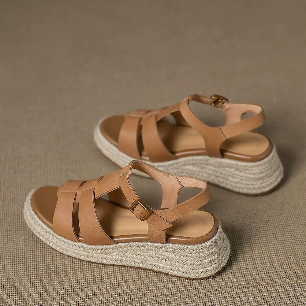 Thick-soled Mid-heeled Leather Casual Sandals