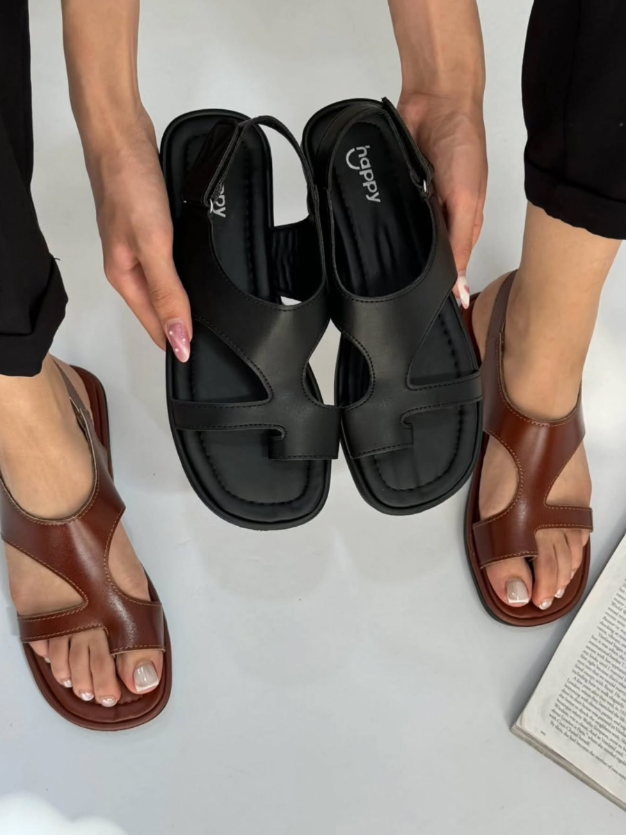 Flat Simple Slip-on Sandals