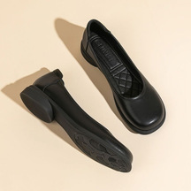 Soft-soled Black Round-toed Shoes