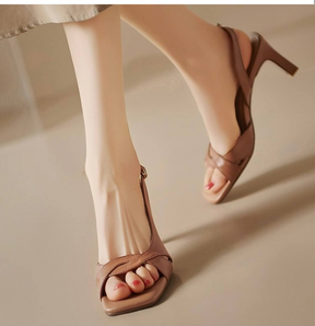 Chunky Mid-heeled Fashion Retro Square-toed Sandals