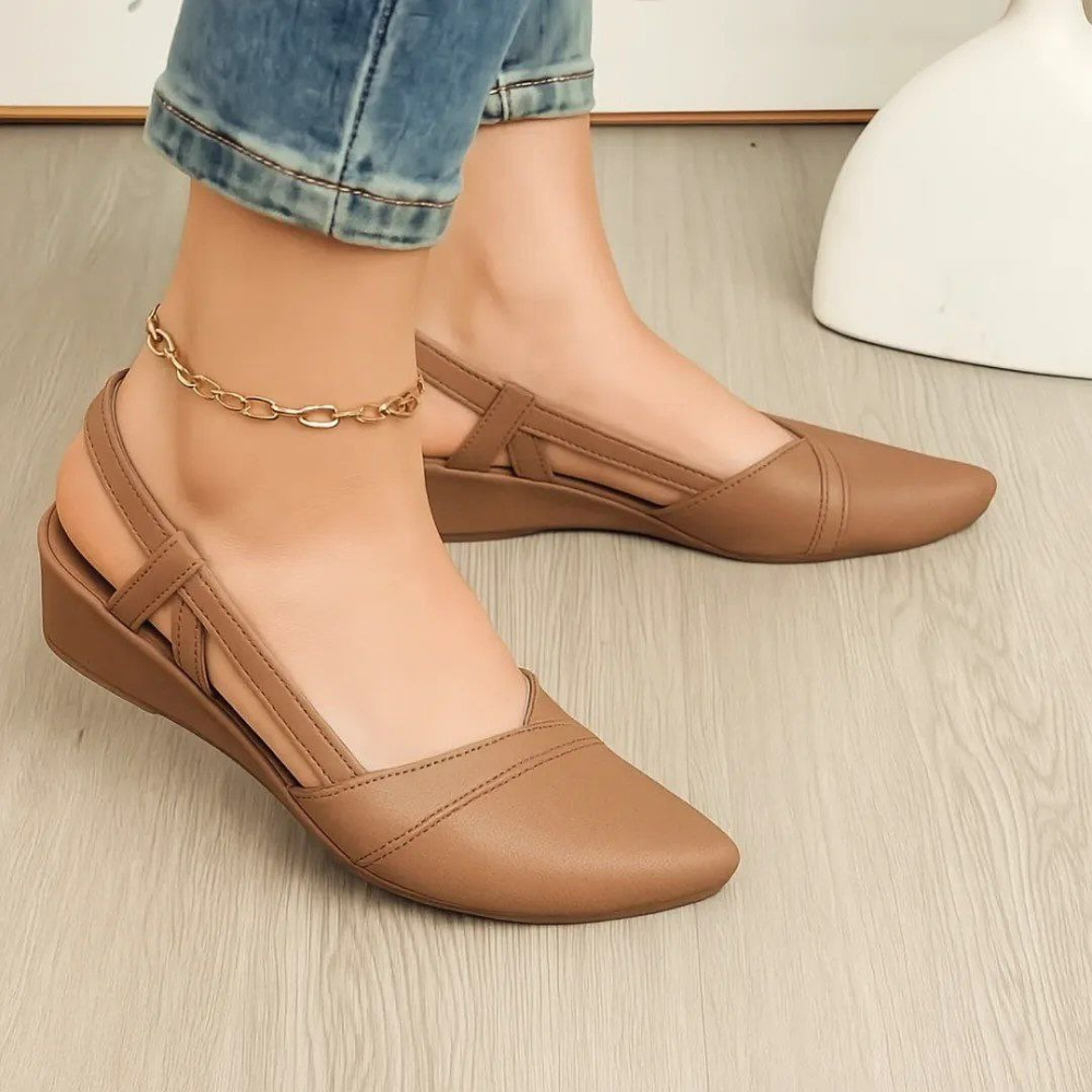 Comfortable Solid Color Closed Toe Shoes