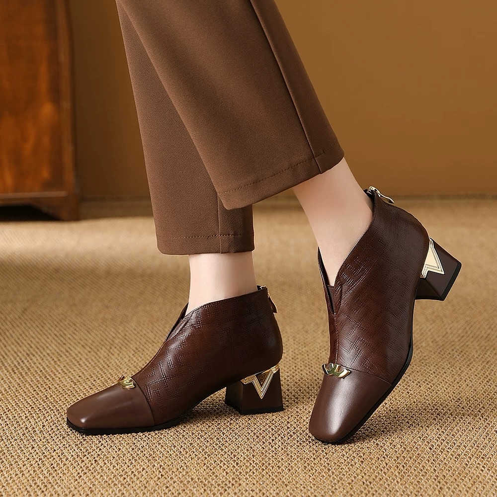 Comfortable Block Heel Square Toe Exquisite Leather Shoes