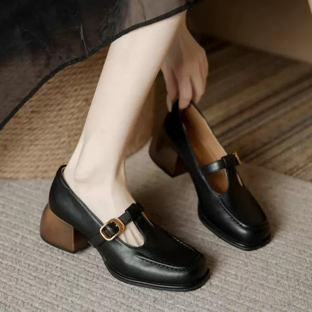 Chunky Heeled Square-toed Leather Shoes