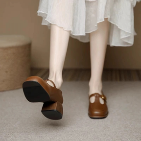 Chunky Heeled Square-toed Leather Shoes