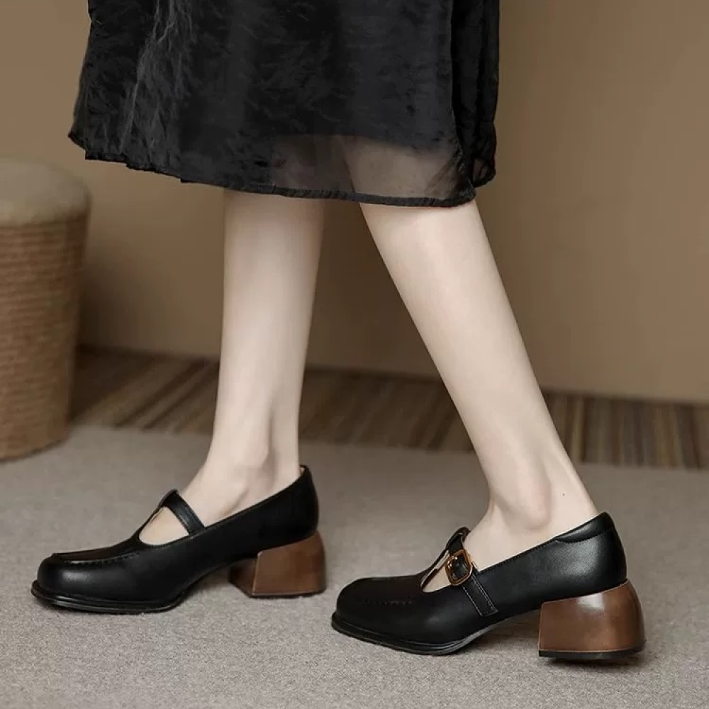 Chunky Heeled Square-toed Leather Shoes