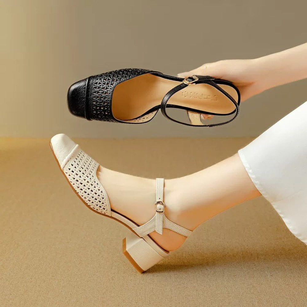 Retro Hollow Closed-toe Sandals