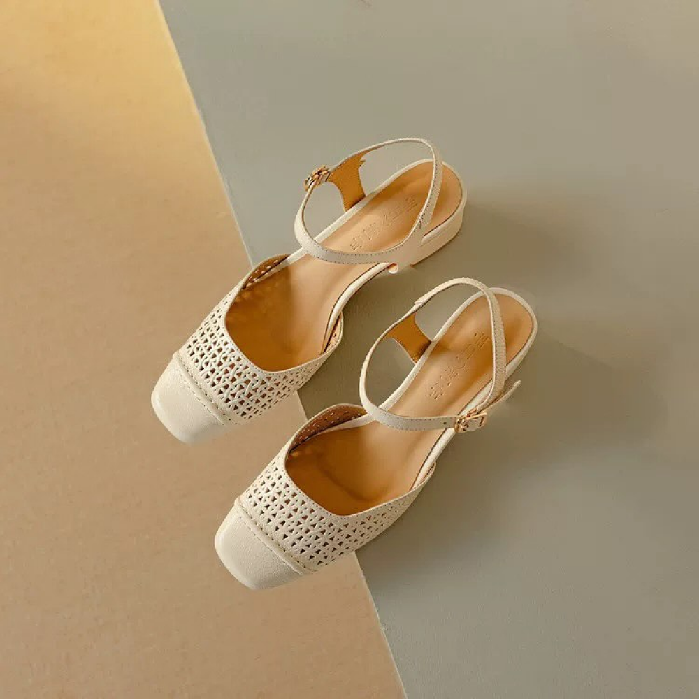 Retro Hollow Closed-toe Sandals