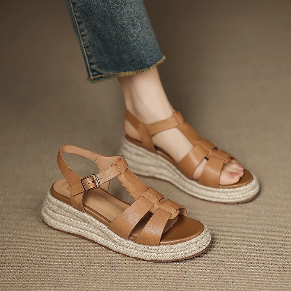 Thick-soled Mid-heeled Leather Casual Sandals