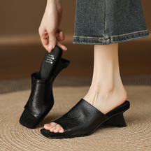 Retro Square-toe Soft Leather Slippers