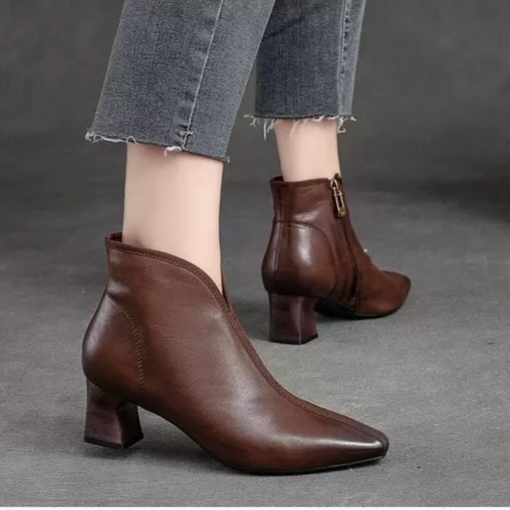 Pointed Toe Retro Leather Versatile Shoes