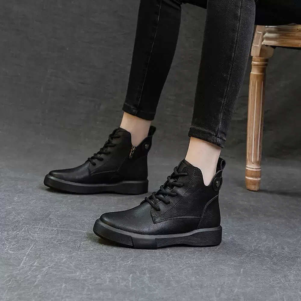 Vintage Round-toe Leather Ankle Boots