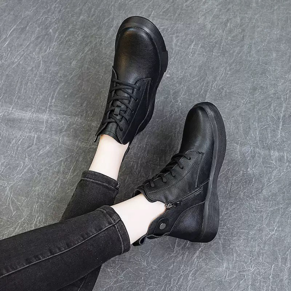 Vintage Round-toe Leather Ankle Boots