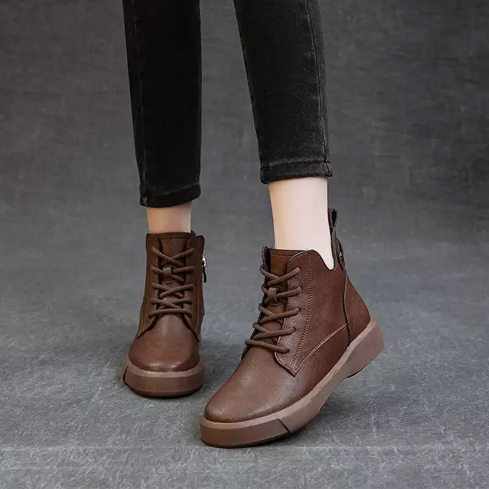 Vintage Round-toe Leather Ankle Boots