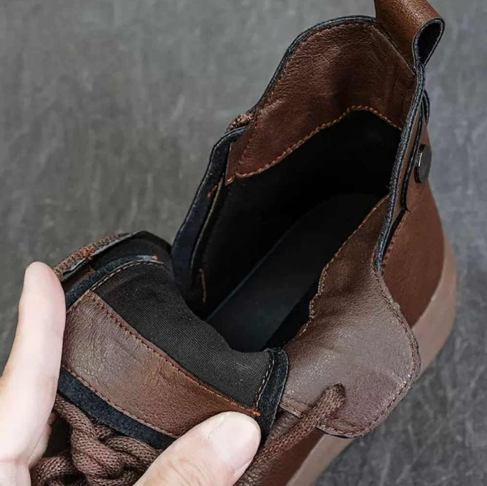 Vintage Round-toe Leather Ankle Boots
