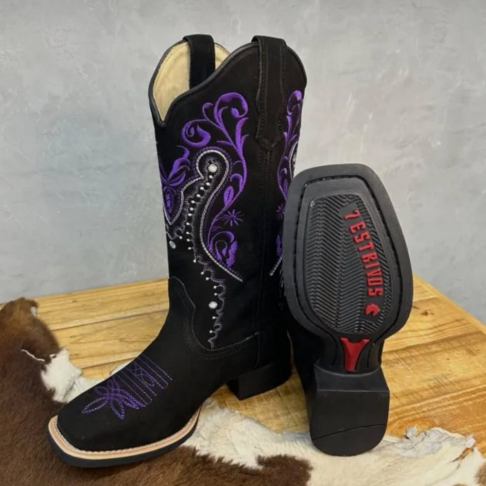 New Embroidered Cowboy Boots