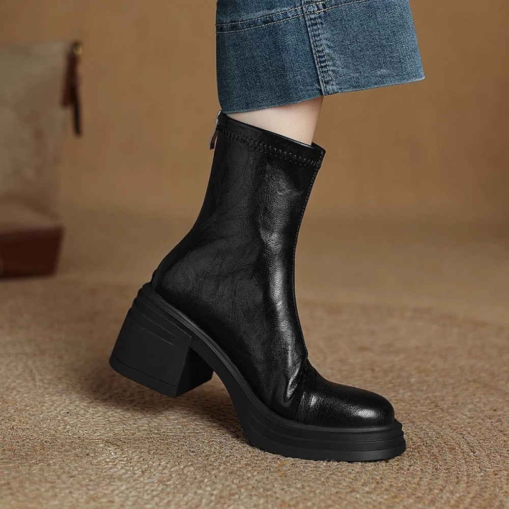 Retro Round Toe Thick Heel Versatile Short Boots