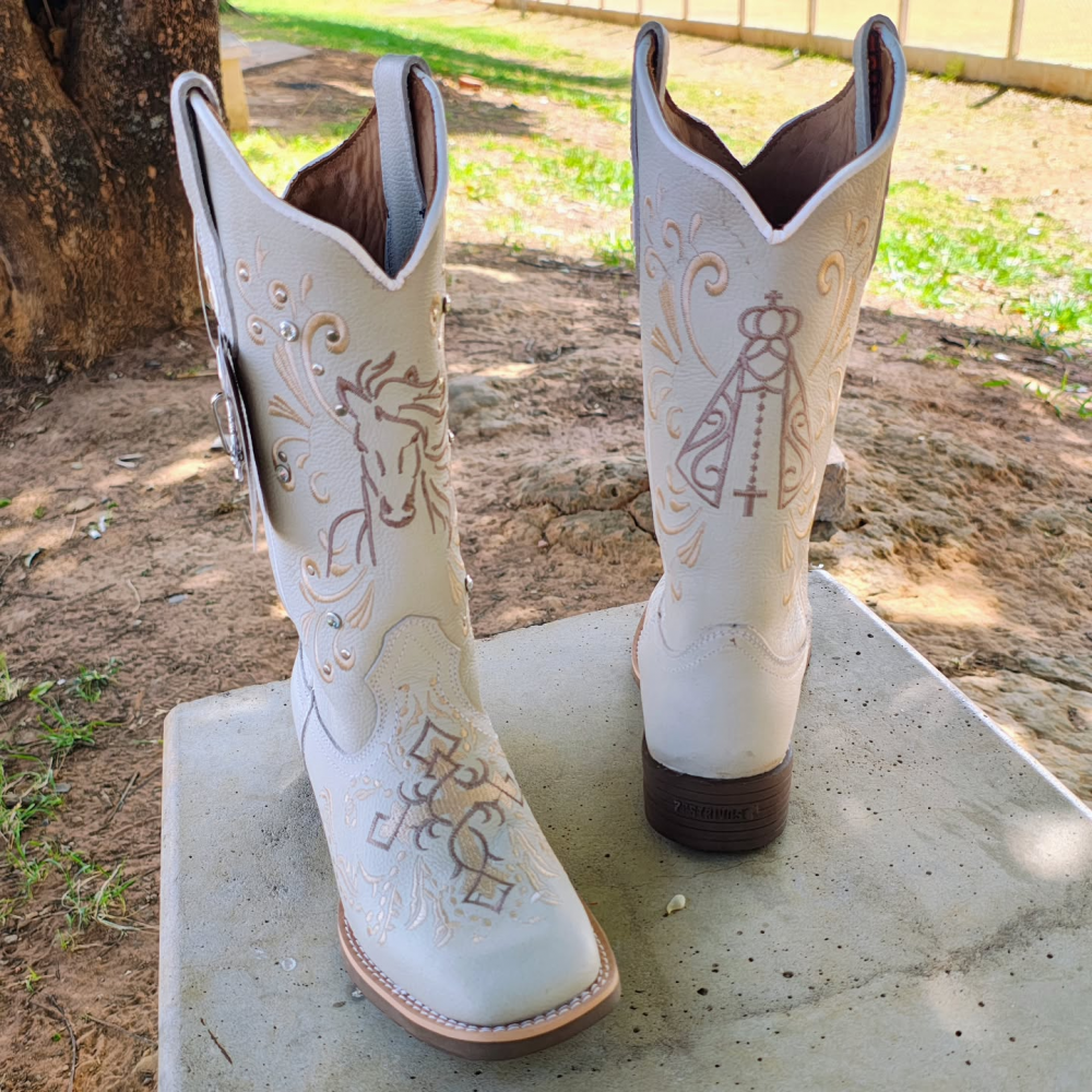 White Embroidered Cowboy Boots