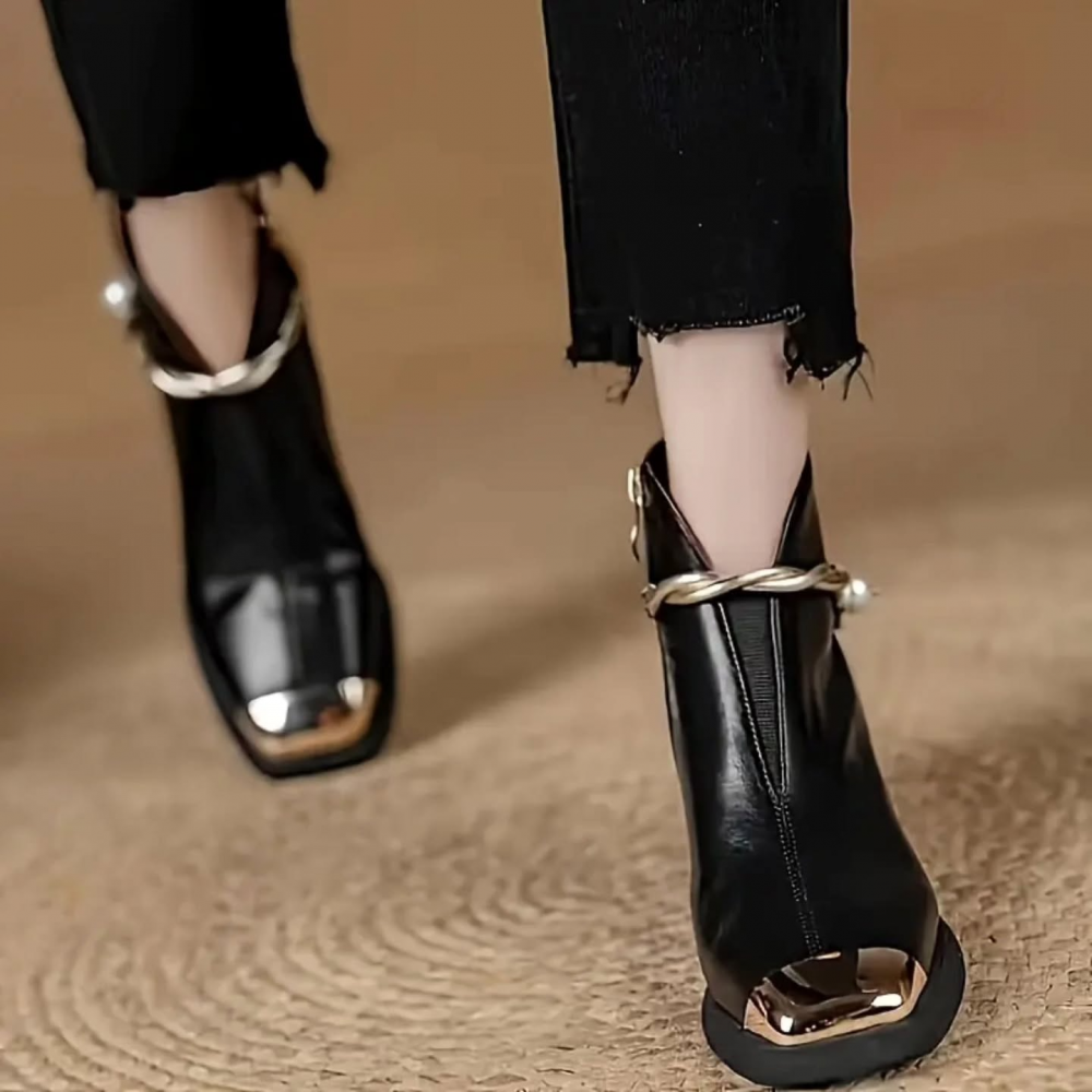 Metal Square-toe Martin Boots