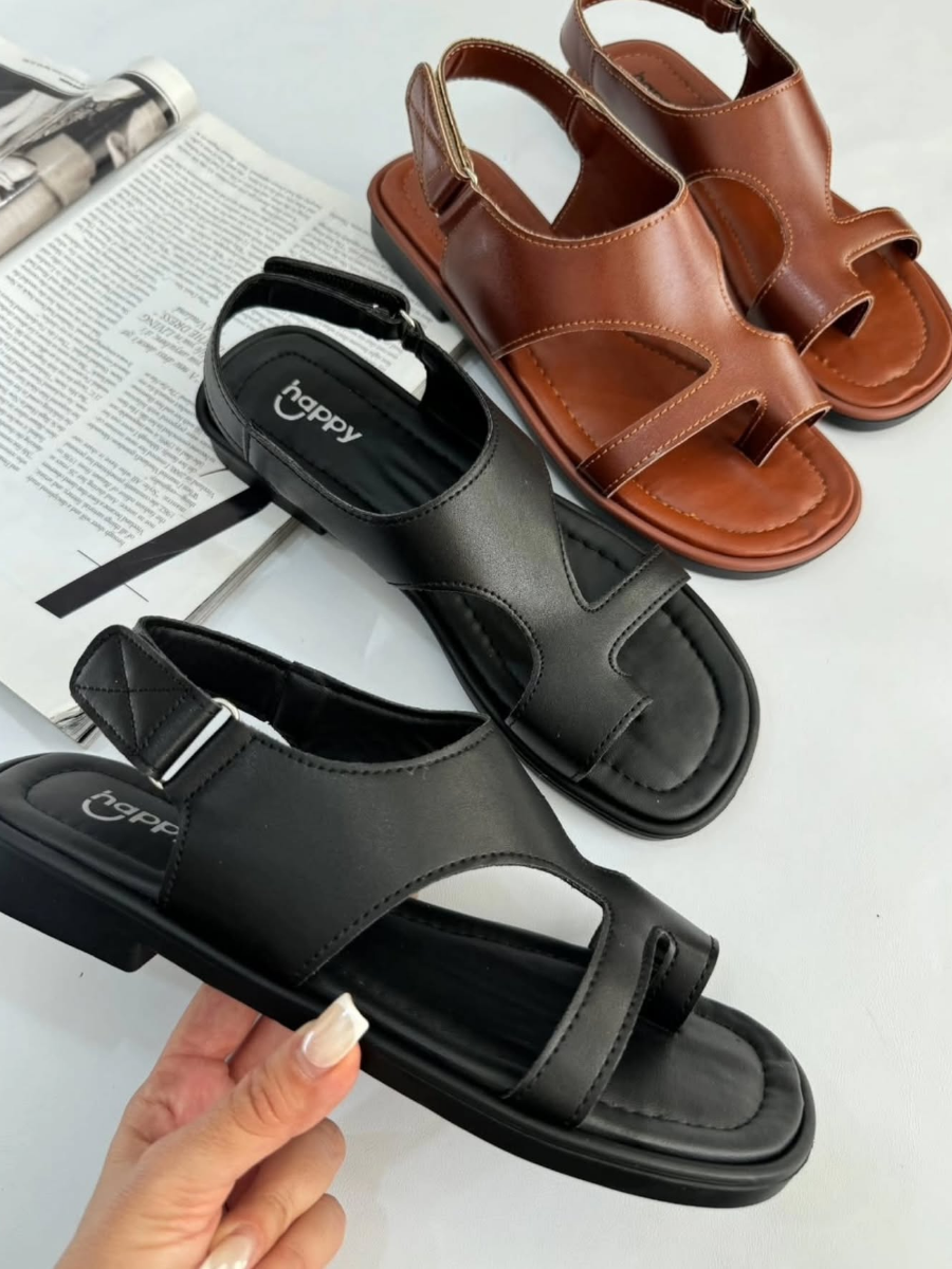 Flat Simple Slip-on Sandals