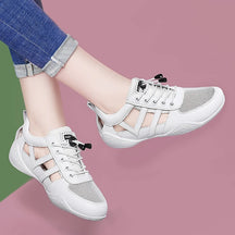 Comfortable and Versatile Soft-soled Mesh Shoes