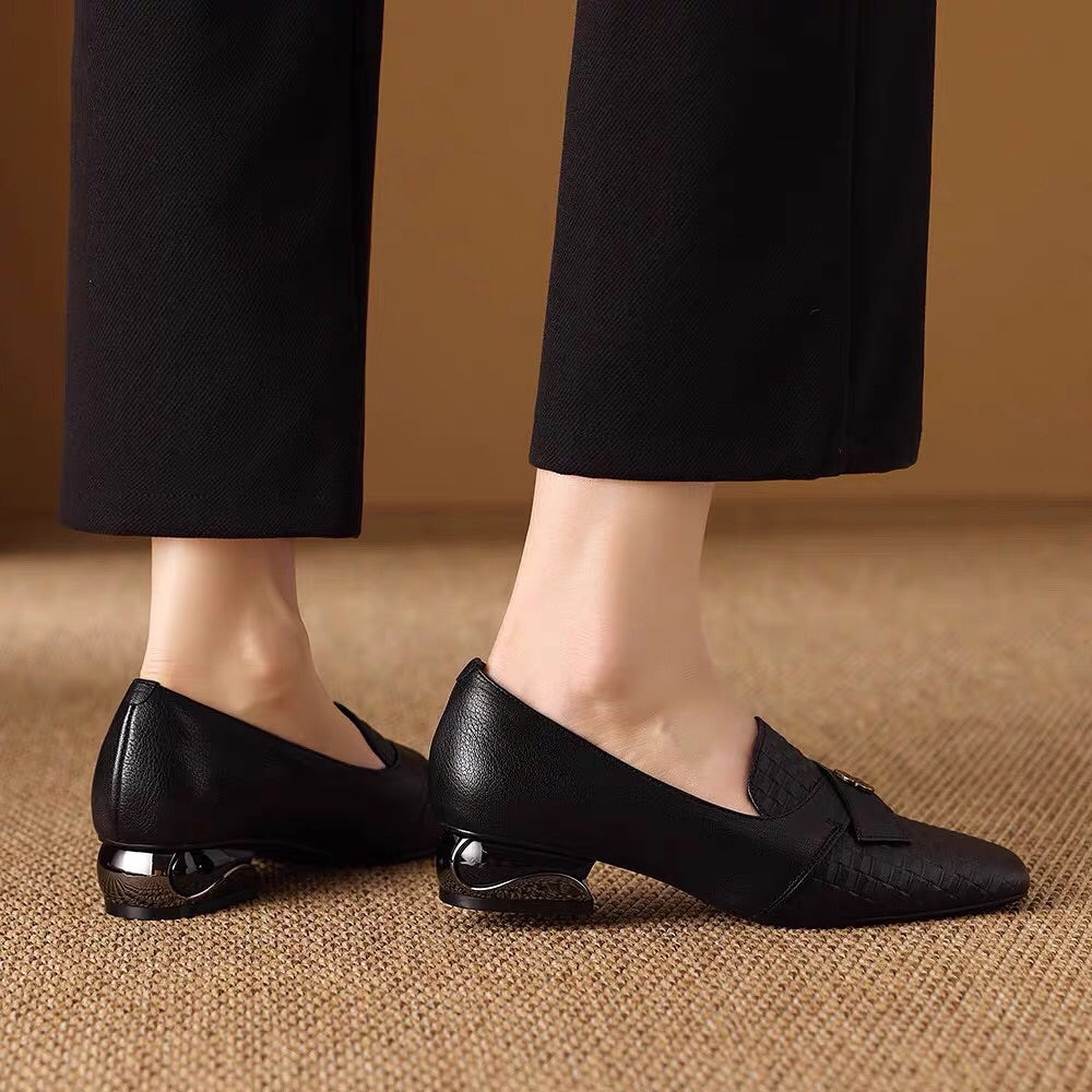 Casual Versatile Low-heeled Square-toed Leather Shoes