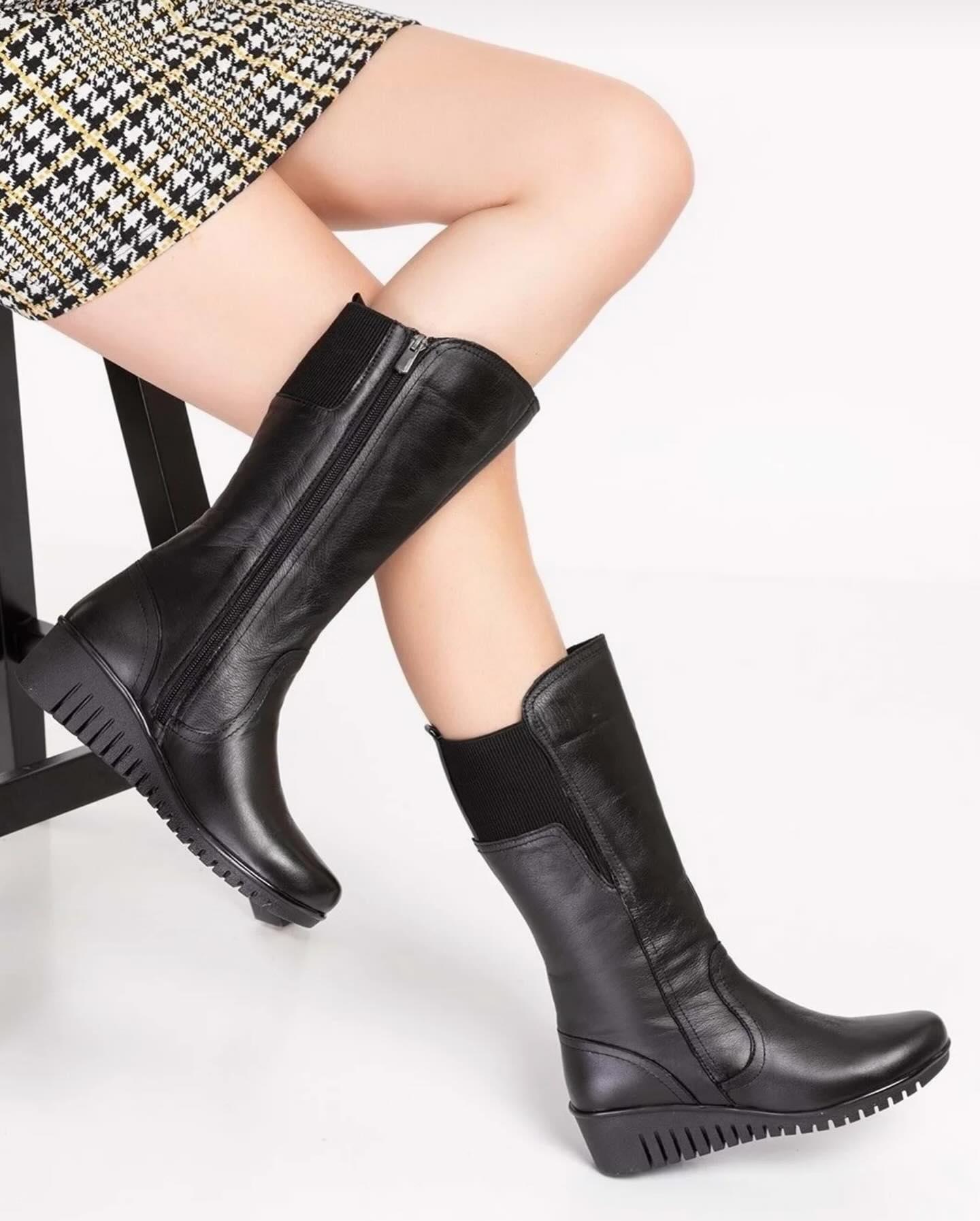 Retro Genuine Leather Boots