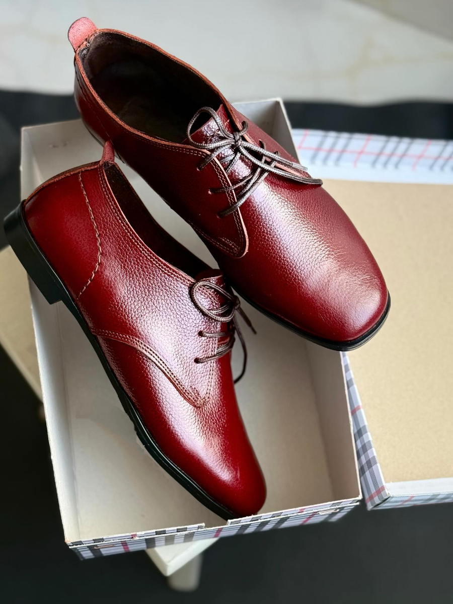 Soft-soled Casual Lace-up Leather Shoes