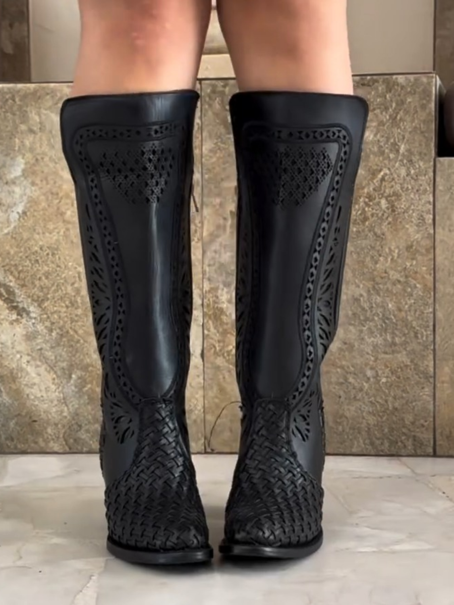 Chunky Heel Embroidered Side Zipper Boots
