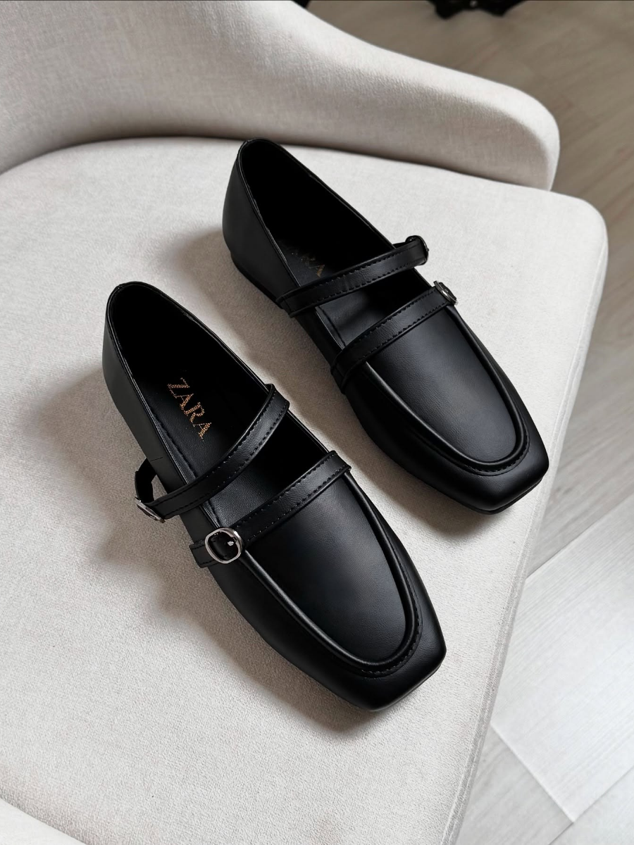 Retro Square Toe Buckle Flat Shoes