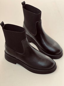 Versatile Flat Chelsea Boots