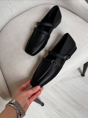 Retro Square Toe Buckle Flat Shoes