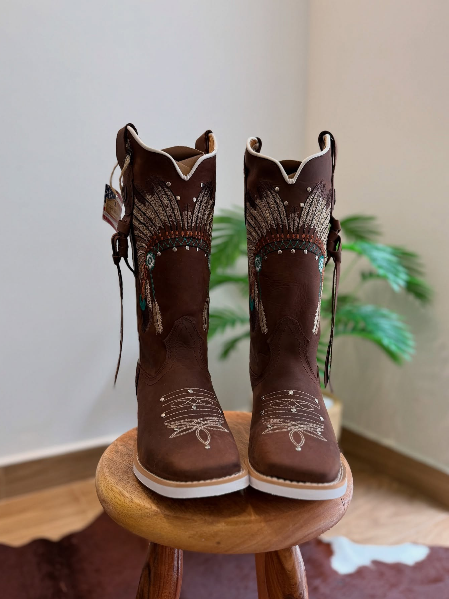 Vintage Embroidered Western Cowboy Boots