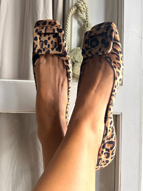 Square Buckle Genuine Leather Leopard Print Shoes