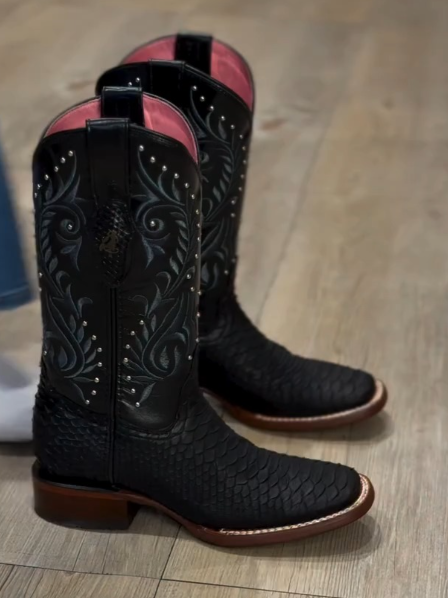 V-shaped Slip-on Riding Boots