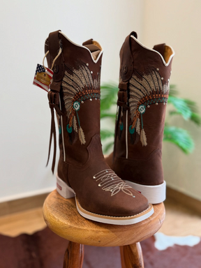 Vintage Embroidered Western Cowboy Boots