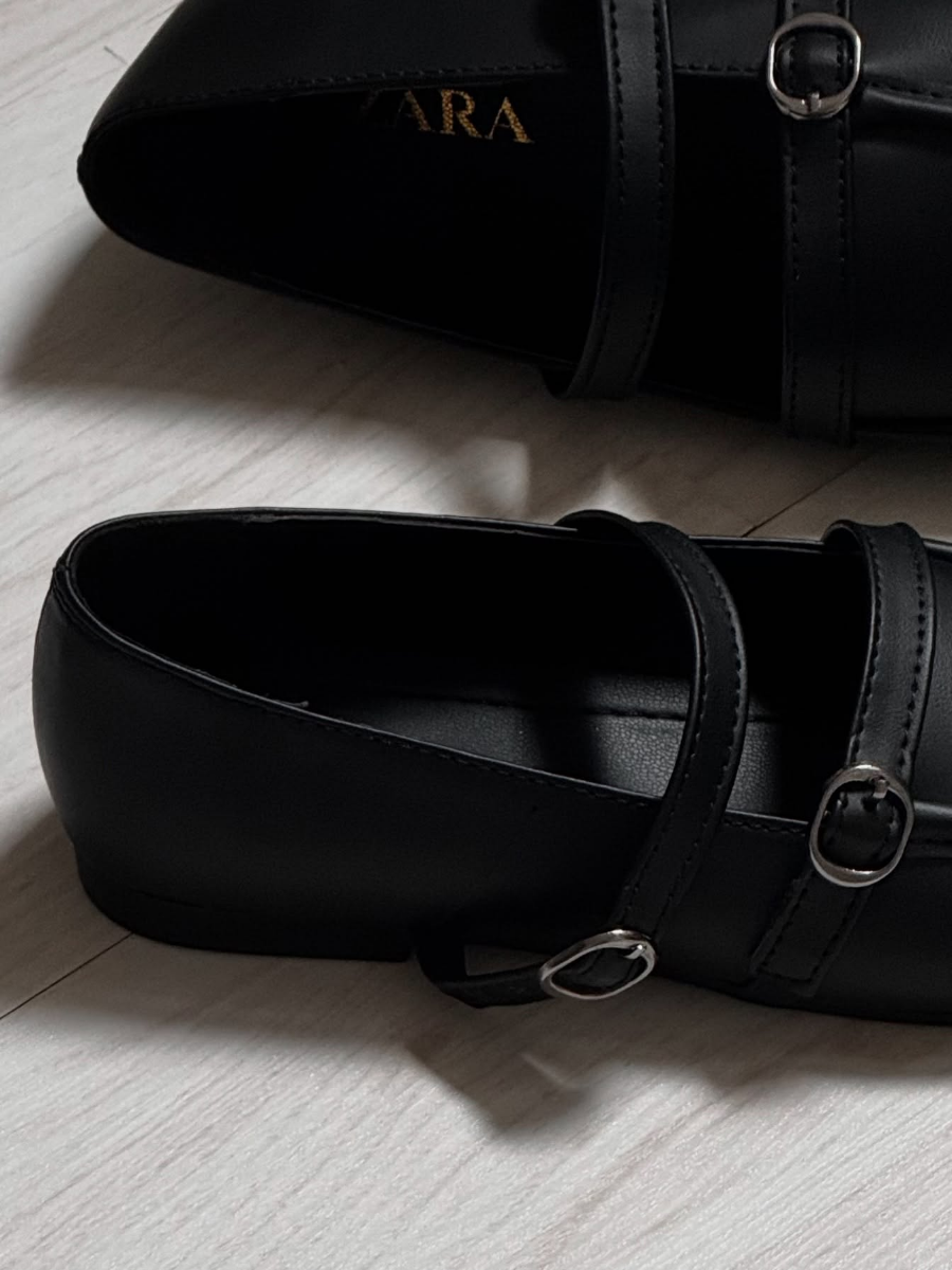 Retro Square Toe Buckle Flat Shoes