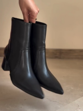 Pointed-toe Genuine Leather Ankle Boots