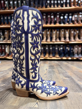 New Embroidered Cowboy Boots