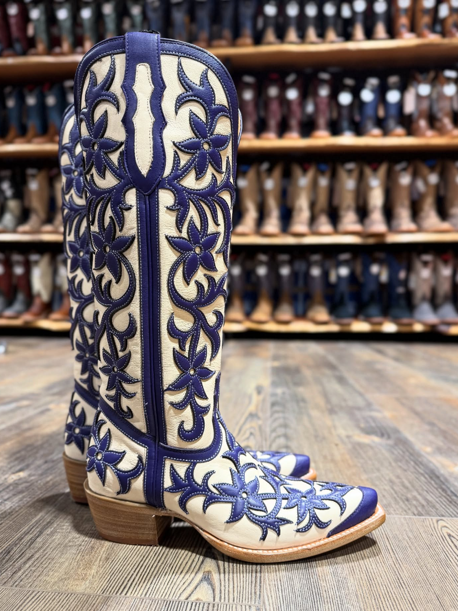 New Embroidered Cowboy Boots