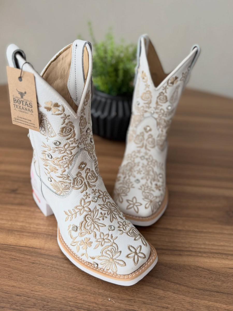 Versatile Embroidered Cowboy Boots