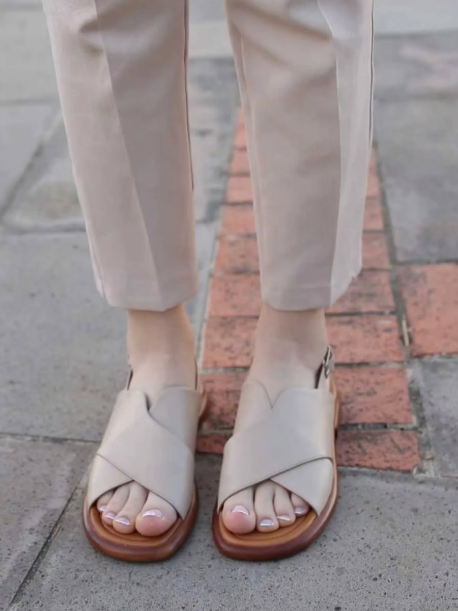 Fashionable and High-end Retro Casual Versatile Sandals