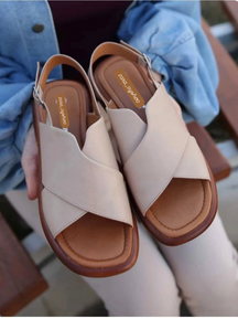 Fashionable and High-end Retro Casual Versatile Sandals