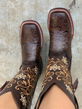 Classic Carved Embroidered Cowboy Boots