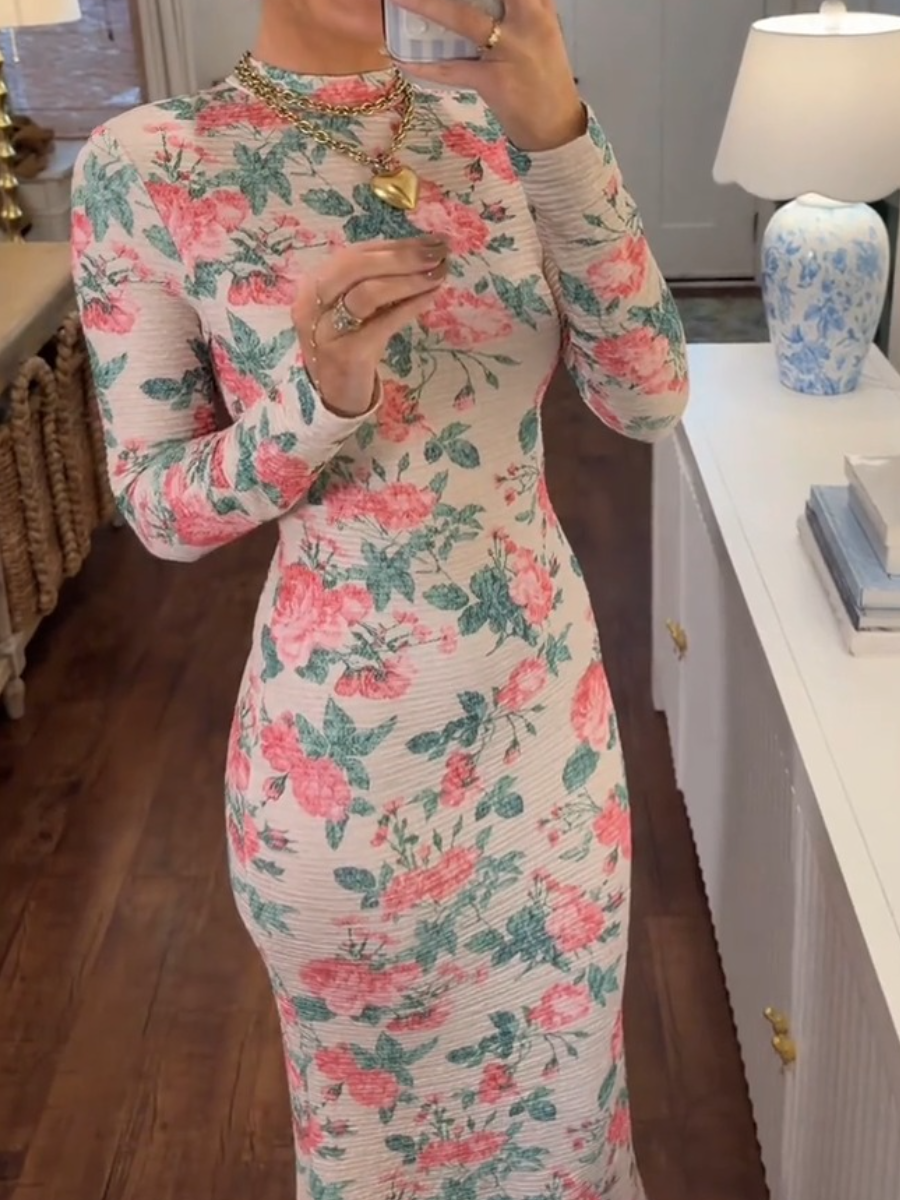 Elegant Long-sleeved Fitted Printed Dress
