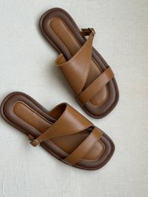 Flat Leather Fashion Sandals