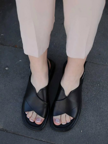 Fashionable and High-end Retro Casual Versatile Sandals