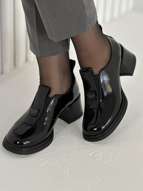 Thick-heeled Versatile Leather Shoes