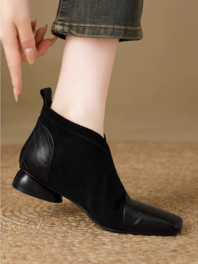 Vintage Embossed Leather V-neck Shoes