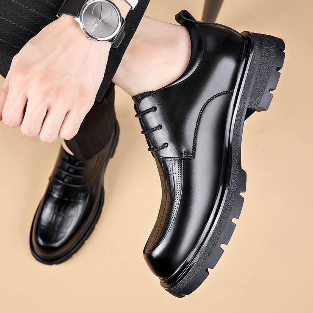 New Business Thick-soled Wide-toed Black Men's Shoes